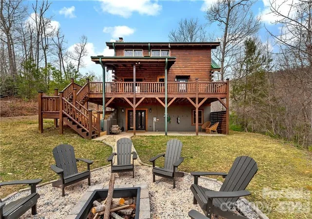 Photo 1 of Single family home for sale at 552 Lake Rd, Old Fort, NC 28762 | MLS# 4370080 | Listing updated on 2026-09-15