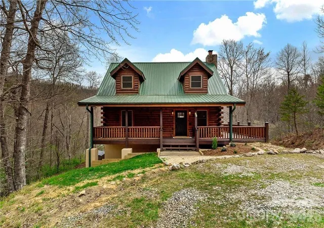 Photo 2 of Single family home for sale at 552 Lake Rd, Old Fort, NC 28762 | MLS# 4370080 | Listing updated on 2026-09-15