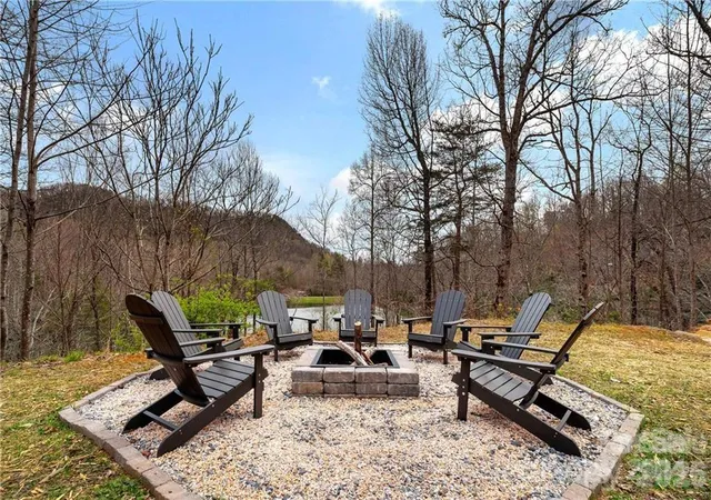 Photo 3 of Single family home for sale at 552 Lake Rd, Old Fort, NC 28762 | MLS# 4370080 | Listing updated on 2026-09-15