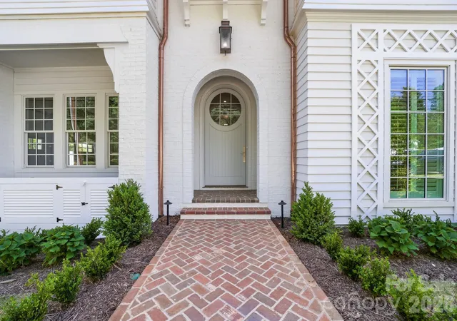 Photo 1 of Single family home for sale at 222 Walnut St, Davidson, NC 28036 | MLS# 4370424 | Listing updated on 2026-10-28
