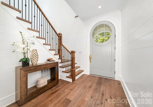 Photo 2 of Single family home for sale at 222 Walnut St, Davidson, NC 28036 | MLS# 4370424 | Listing updated on 2026-10-28