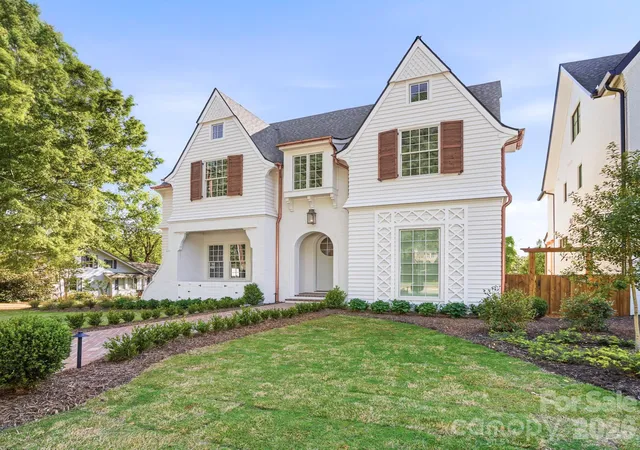 Single family home for sale at 222 Walnut St, Davidson, NC 28036 | MLS# 4370424