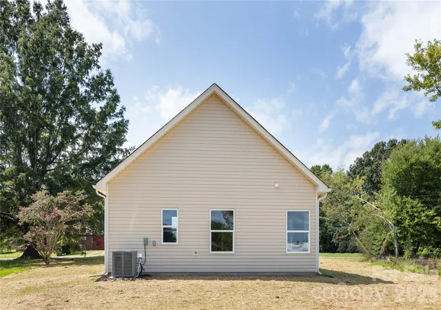 Photo 23 of Single family home for sale at 6625 Tracy Ave, Charlotte, NC 28214 | MLS# 4370594 | Listing updated on 2026-10-05