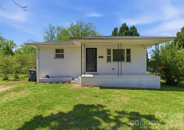 Photo 1 of Single family home for sale at 615 W Marsh St, Salisbury, NC 28144 | MLS# 4370900 | Listing updated on 2026-09-14
