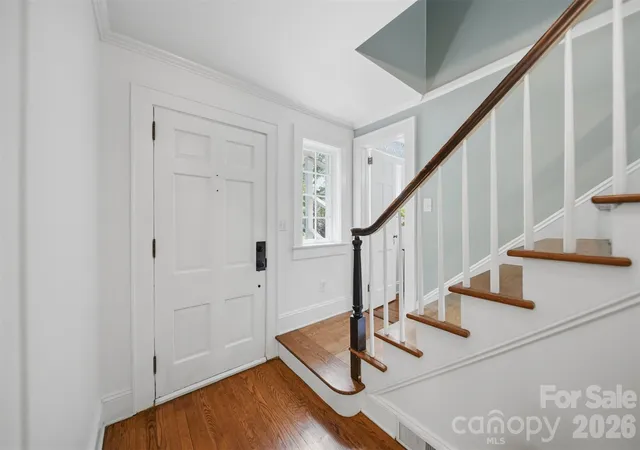 Photo 3 of Single family home for sale at 431 9th Street NW, Hickory, NC 28601 | MLS# 4371820 | Listing updated on 2026-09-14