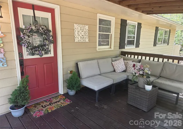 Photo 3 of Single family home for sale at 502 Long Shls Rd, Arden, NC 28704 | MLS# 4372104 | Listing updated on 2026-09-15