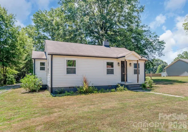 Photo 1 of Single family home for sale at 514 Olive Branch St, Marshville, NC 28103 | MLS# 4372177 | Listing updated on 2026-09-12