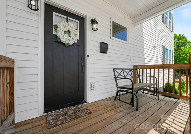 Photo 3 of Single family home for sale at 430 N Fulton St, Salisbury, NC 28144 | MLS# 4372374 | Listing updated on 2026-09-14