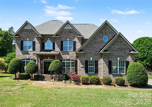 Photo 1 of Single family home for sale at 7233 Mcewen Pl, Mint Hill, NC 28227 | MLS# 4372432 | Listing updated on 2026-10-03