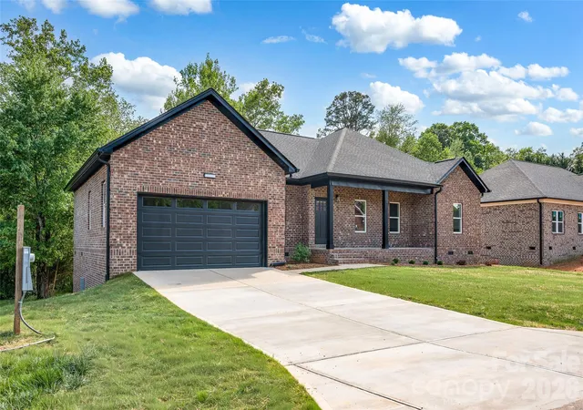 Photo 2 of Single family home for sale at 906 4th Street Ne, Conover, NC 28613 | MLS# 4372507 | Listing updated on 2026-09-12