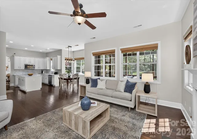 Photo 4 of Single family home for sale at 4936 Hawk Shadow Ln, Charlotte, NC 28277 | MLS# 4372746 | Listing updated on 2026-10-20