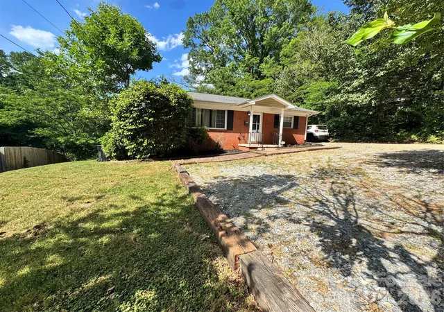 Photo 3 of Single family home for sale at 153 American Ave NE, Concord, NC 28025 | MLS# 4373583 | Listing updated on 2026-09-11