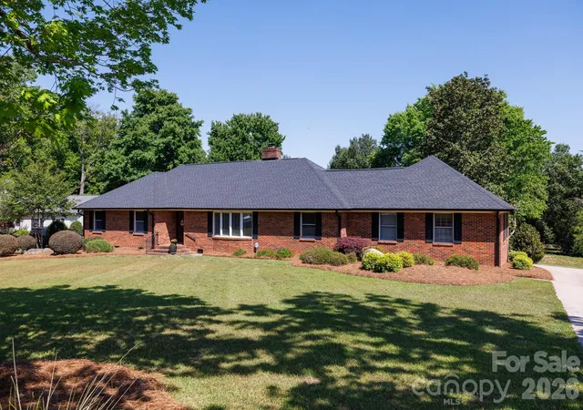 Photo 2 of Single family home for sale at 1711 Cricket Run, York, SC 29745 | MLS# 4373587 | Listing updated on 2026-09-12