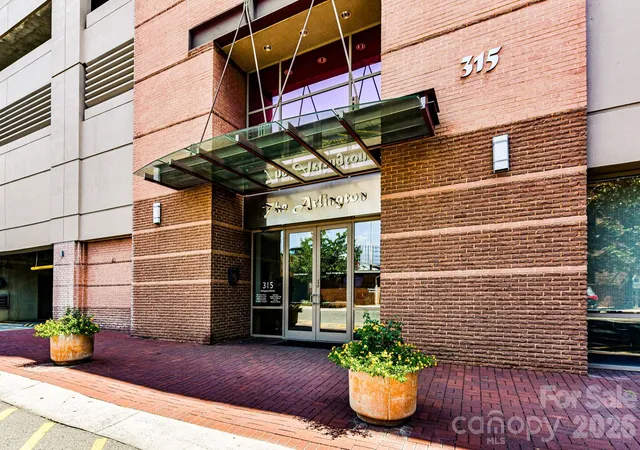 Photo 3 of Condo for sale at 315 Arlington Ave #503, Charlotte, NC 28203 | MLS# 4373961 | Listing updated on 2026-09-25