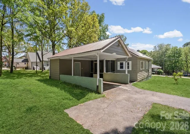 Photo 3 of Single family home for sale at 612 Rowan Mills Rd, Salisbury, NC 28147 | MLS# 4374315 | Listing updated on 2026-09-13