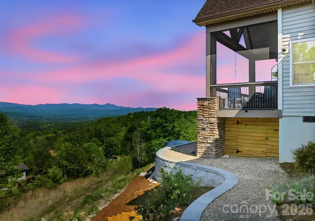 Photo 3 of Single family home for sale at 467 Crystal Hts Dr, Hendersonville, NC 28379 | MLS# 4374377 | Listing updated on 2026-09-28