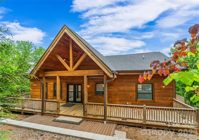 Photo 2 of Single family home for sale at 265 Grandview Peaks Dr, Nebo, NC 28761 | MLS# 4374479 | Listing updated on 2026-09-14