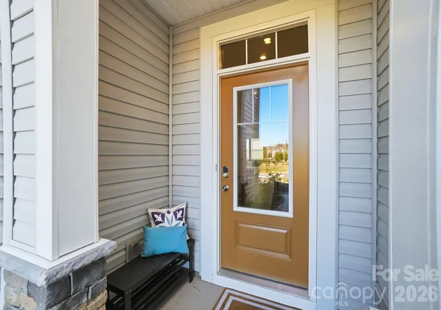 Photo 2 of Townhouse for sale at 7009 Cerris Dr, Charlotte, NC 28269 | MLS# 4374913 | Listing updated on 2026-09-21