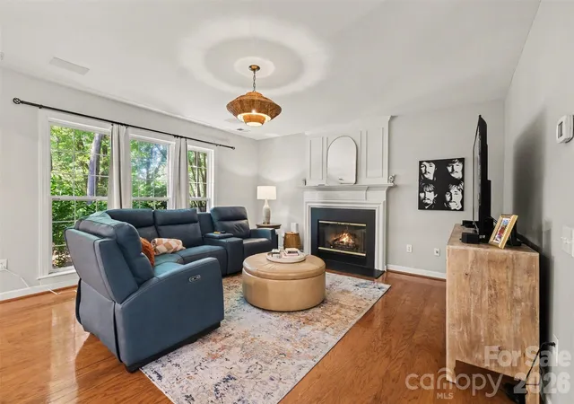 Photo 1 of Single family home for sale at 15817 Prestwoods Ln, Huntersville, NC 28078 | MLS# 4375192 | Listing updated on 2026-10-21