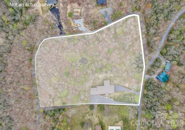 Photo 2 of Mansion for sale at 811 Linhigh Dr, Newland, NC 28657 | MLS# 4375942 | Listing updated on 2026-10-01
