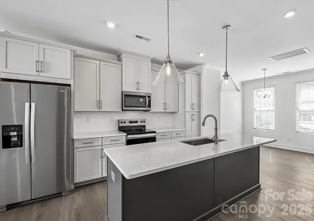 Photo 1 of Townhouse for sale at 1131 Kokomo Ln, Charlotte, NC 28206 | MLS# 4376206 | Listing updated on 2026-09-13