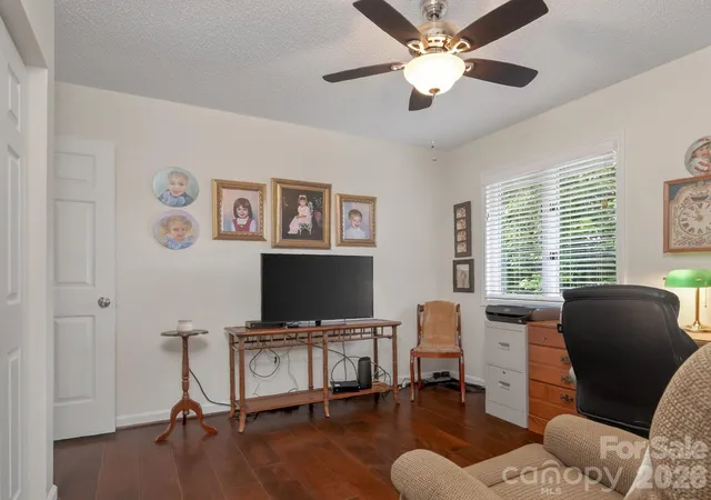 Photo 4 of Townhouse for sale at 136 Deerlake Dr, Asheville, NC 28803 | MLS# 4376799 | Listing updated on 2026-09-11