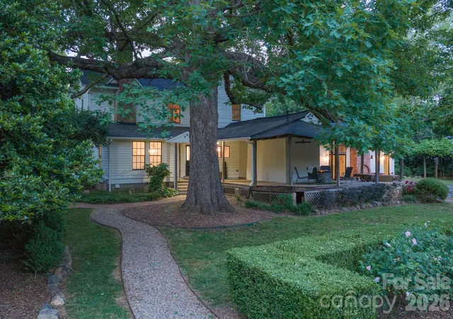 Photo 4 of Single family home for sale at 10915 Beatties Frd Rd, Huntersville, NC 28078 | MLS# 4377173 | Listing updated on 2026-10-05