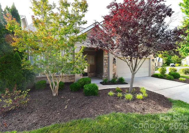 Photo 3 of Townhouse for sale at 4950 Polo Gate Blvd, Charlotte, NC 28216 | MLS# 4377971 | Listing updated on 2026-09-14