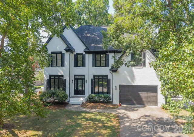 Photo 1 of Single family home for sale at 11550 Falling Leaves Dr, Charlotte, NC 28277 | MLS# 4377977 | Listing updated on 2026-09-12