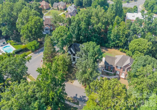 Photo 3 of Single family home for sale at 11550 Falling Leaves Dr, Charlotte, NC 28277 | MLS# 4377977 | Listing updated on 2026-09-12