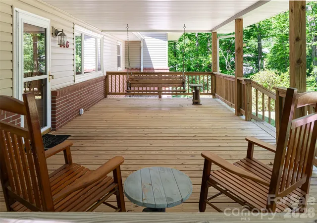Photo 3 of Single family home for sale at 146 Fairmont Rd, Candler, NC 28715 | MLS# 4378254 | Listing updated on 2026-10-04