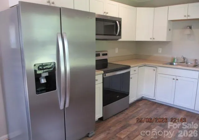 Photo 3 of Single family home for sale at 8100 Wynnview Rd, Indian Trail, NC 28079 | MLS# 4378700 | Listing updated on 2026-09-25