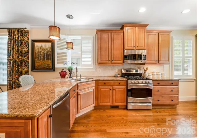 Photo 4 of Townhouse for sale at 50 Meadow Village Ln, Asheville, NC 28803 | MLS# 4380111 | Listing updated on 2026-09-25
