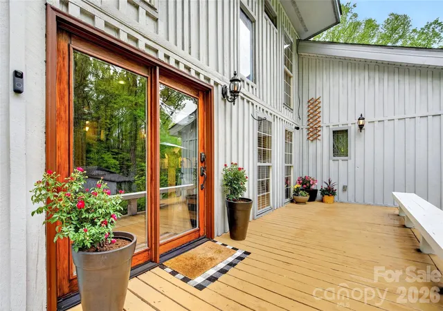 Photo 2 of Single family home for sale at 3068 S 226 Highway, Bakersville, NC 28705 | MLS# 4380158 | Listing updated on 2026-09-25