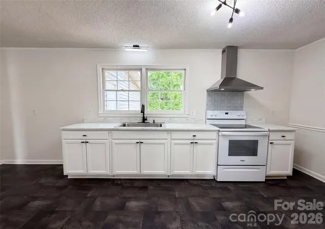 Photo 2 of Single family home for sale at 814 Charles Rd, Shelby, NC 28152 | MLS# 4381007 | Listing updated on 2026-09-10