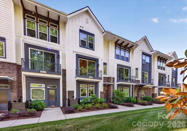 Photo 3 of Townhouse for sale at 4136 Castleton Rd, Charlotte, NC 28211 | MLS# 4381124 | Listing updated on 2026-09-14