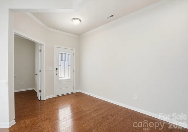 Photo 4 of Single family home for sale at 13714 Canterbury Castle Dr, Charlotte, NC 28273 | MLS# 4381185 | Listing updated on 2026-09-15