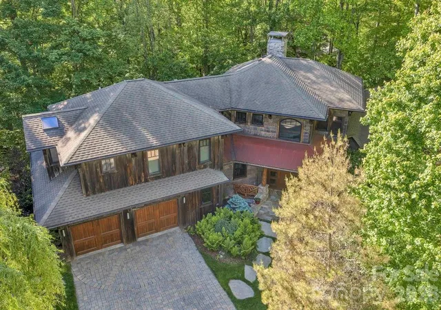 Photo 4 of Single family home for sale at 355 Oakley Green, Boone, NC 28607 | MLS# 4382416 | Listing updated on 2026-09-15