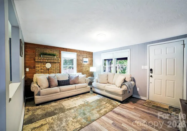 Photo 2 of Single family home for sale at 22 Glenview Pl, Arden, NC 28704 | MLS# 4382452 | Listing updated on 2026-09-12
