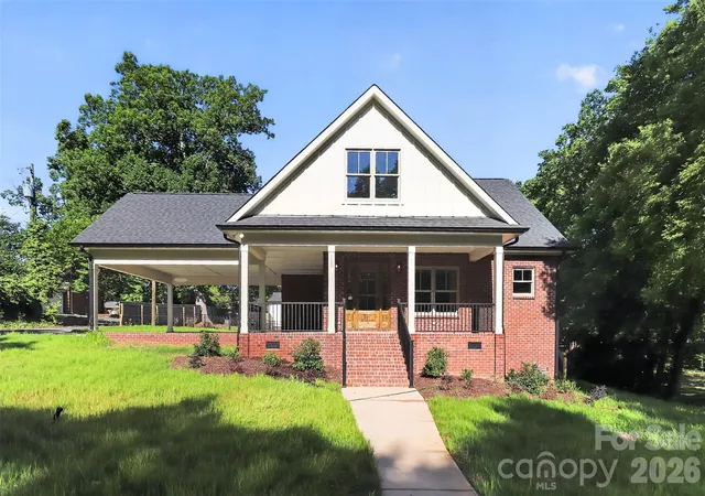 Photo 1 of Single family home for sale at 120 S Crawford St, Monroe, NC 28112 | MLS# 4382941 | Listing updated on 2026-09-13