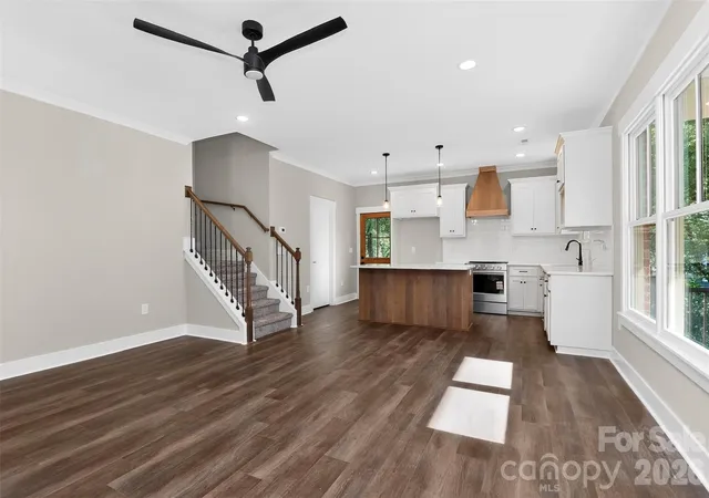 Photo 3 of Single family home for sale at 120 S Crawford St, Monroe, NC 28112 | MLS# 4382941 | Listing updated on 2026-09-13