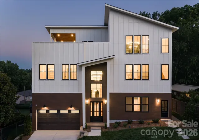 Photo 1 of Single family home for sale at 6 Dailey Dr, Asheville, NC 28801 | MLS# 4383625 | Listing updated on 2026-10-04