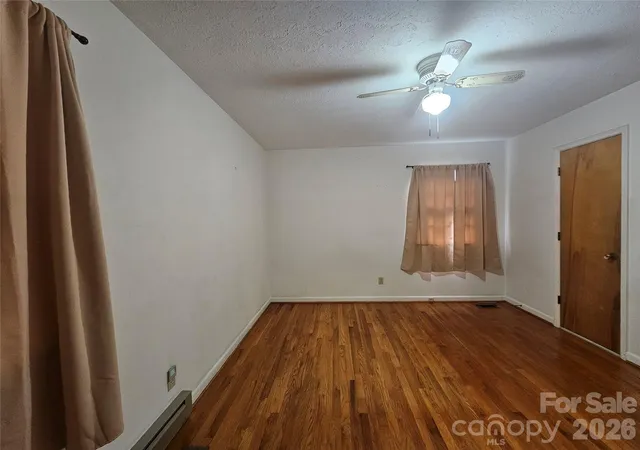 Photo 4 of Single family home for sale at 3025 Hazel Dr, Shelby, NC 28152 | MLS# 4383681 | Listing updated on 2026-09-11
