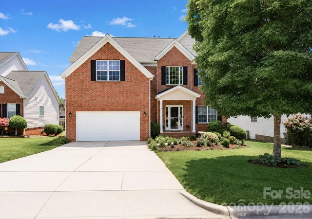 Single family home for sale at 106 Planters Dr, Statesville, NC 28677 | MLS# 4383906