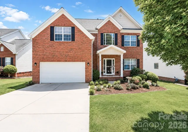 Photo 3 of Single family home for sale at 106 Planters Dr, Statesville, NC 28677 | MLS# 4383906 | Listing updated on 2026-10-08