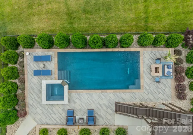 Photo 3 of Single family home for sale at 208 Canoe Pole Ln, Mooresville, NC 28117 | MLS# 4383925 | Listing updated on 2026-09-15