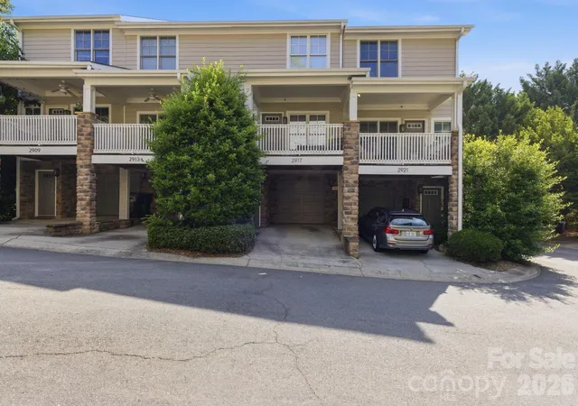 Photo 2 of Townhouse for sale at 2917 Craftsman Ln, Charlotte, NC 28204 | MLS# 4384018 | Listing updated on 2026-10-04