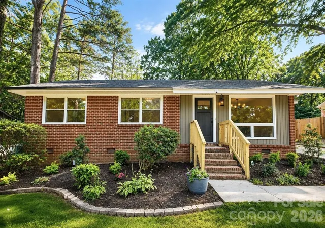 Photo 2 of Single family home for sale at 3840 Colebrook Rd, Charlotte, NC 28215 | MLS# 4384060 | Listing updated on 2026-09-12