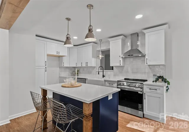 Photo 3 of Single family home for sale at 3840 Colebrook Rd, Charlotte, NC 28215 | MLS# 4384060 | Listing updated on 2026-09-12