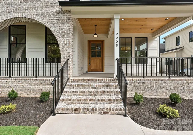 Photo 2 of Single family home for sale at 2205 Shenandoah Ave, Charlotte, NC 28205 | MLS# 4384232 | Listing updated on 2026-10-07
